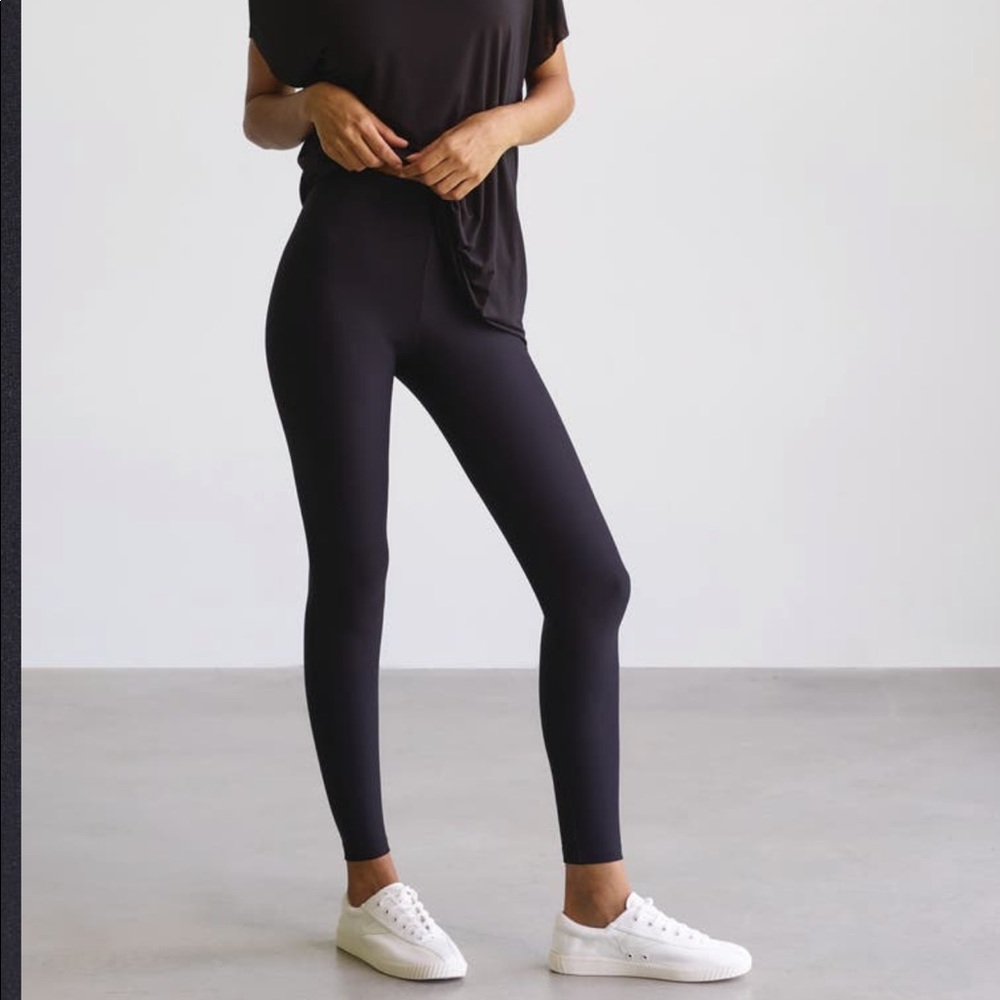 Commando Control Top Leggings Size Small